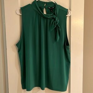 NWOT Ann Taylor mock tie neck Kelly green top size XL